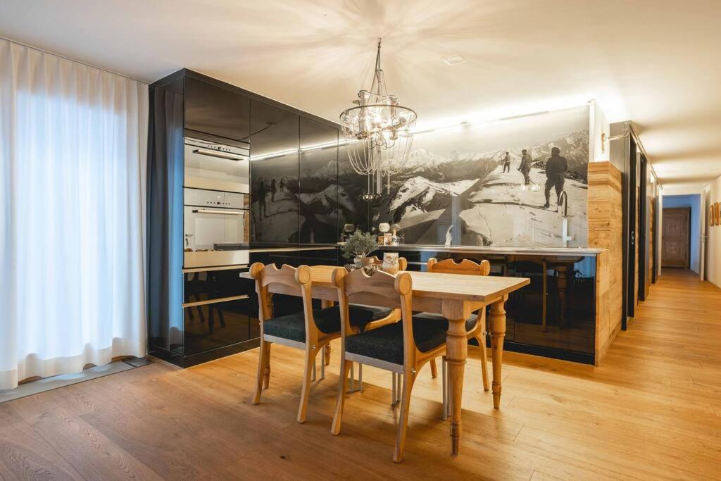 Stylish Home With Matterhorn View In The Center Zermatt Bagian luar foto
