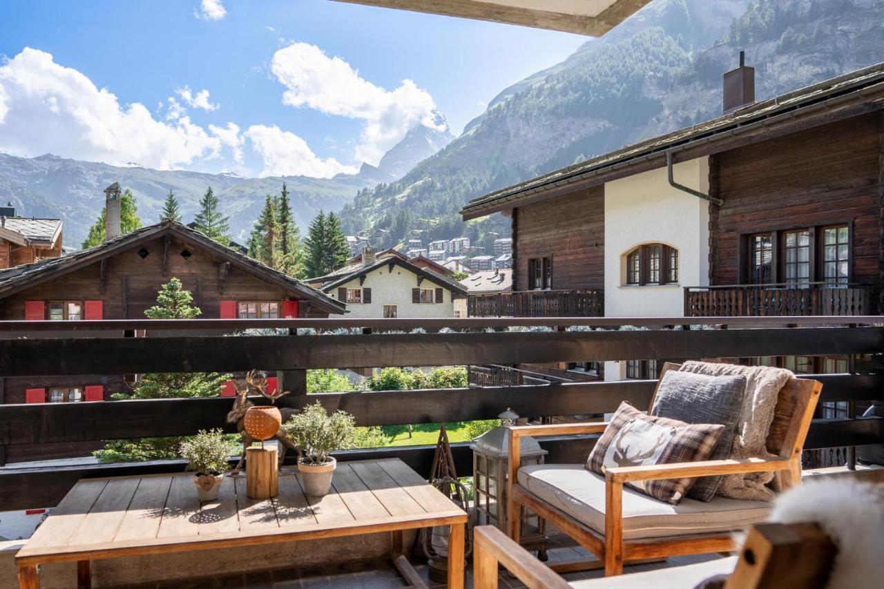 Stylish Home With Matterhorn View In The Center Zermatt Bagian luar foto