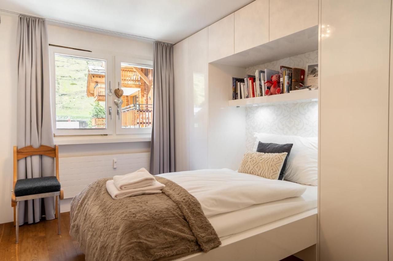 Stylish Home With Matterhorn View In The Center Zermatt Bagian luar foto